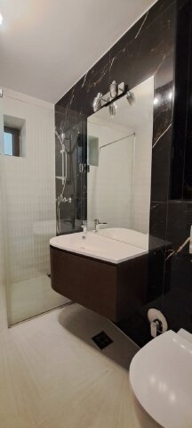 Brasov, Grivitei, inchiriez apartament 3 camere 90 mp, 750 euro.